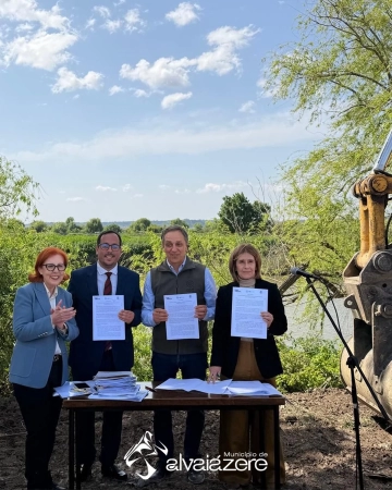 Alvaiázere - Município formaliza contrato-programa de Duzentos mil euros